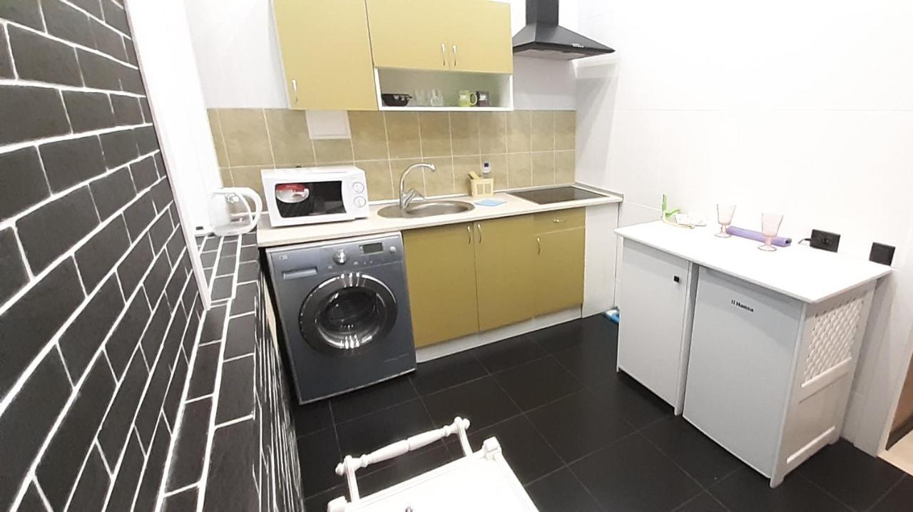 Viva Olive - Студия Со Спальней В Центре Kremenchuk Exterior photo